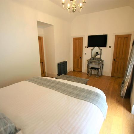 Historic Baronial Lodge With Parking, Aberdeen City Centre Luaran gambar