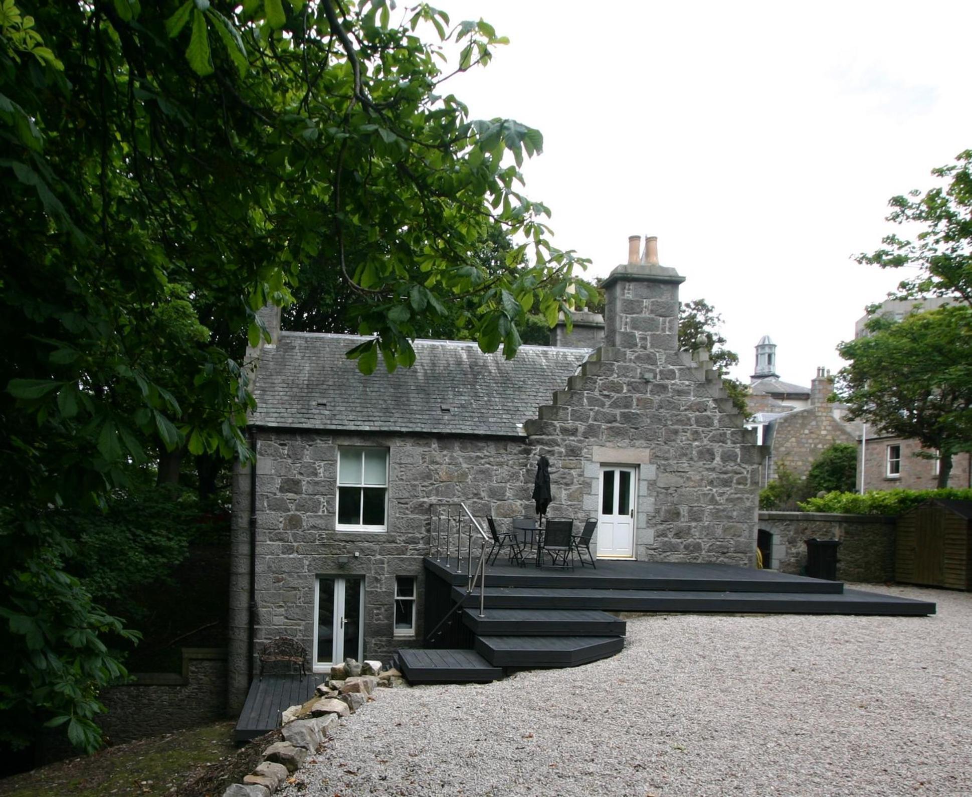 Historic Baronial Lodge With Parking, Aberdeen City Centre Luaran gambar